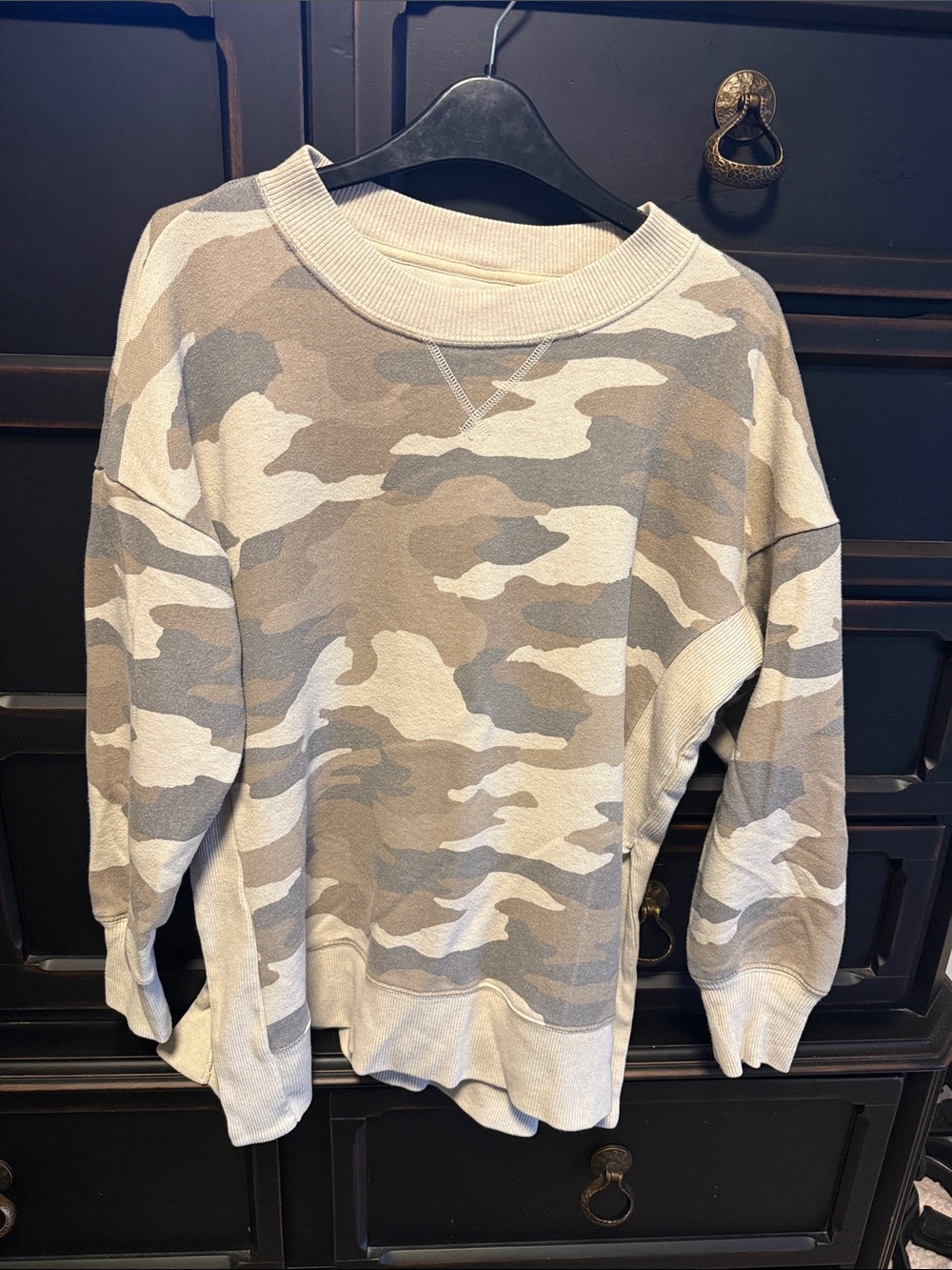 Men's Camouflage Crewneck Sweater - Beige & Gray